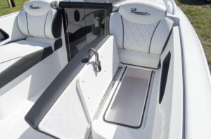 2018 32' cuddy cabin renegade boats